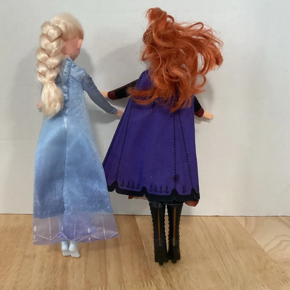 Lot x2 2019 Hasbro Disney Frozen 2 Elsa & Anna Princess Fashion Dolls w Clothes